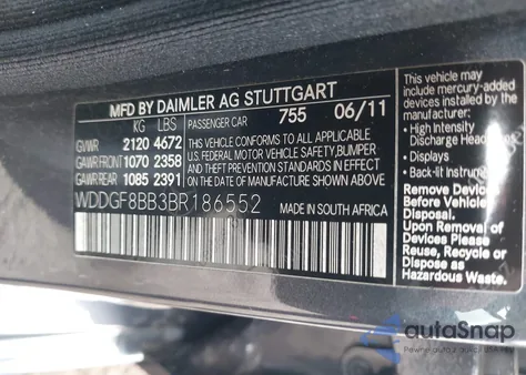 2011 Mercedes-Benz C 300 Luxury 4Matic/Sport 4Matic z USA, uszkodzony, nr VIN WDDGF8BB3BR186552